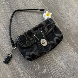 Vintage Y2K COACH Black Signature C Jacquard Legacy Turn Lock Wristlet